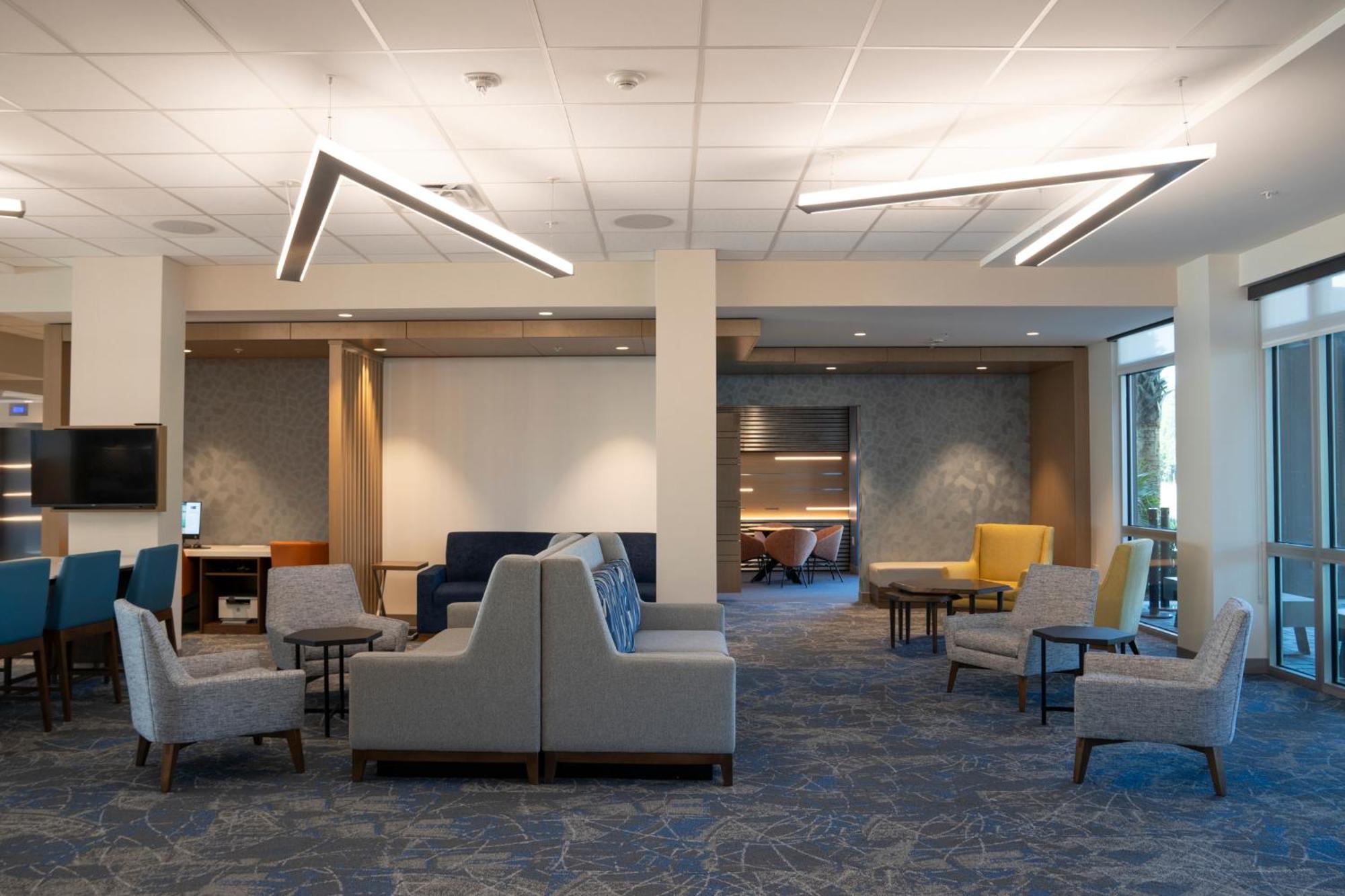Holiday Inn Express & Suites Fort Walton Beach - Eglin Area By Ihg Exterior photo