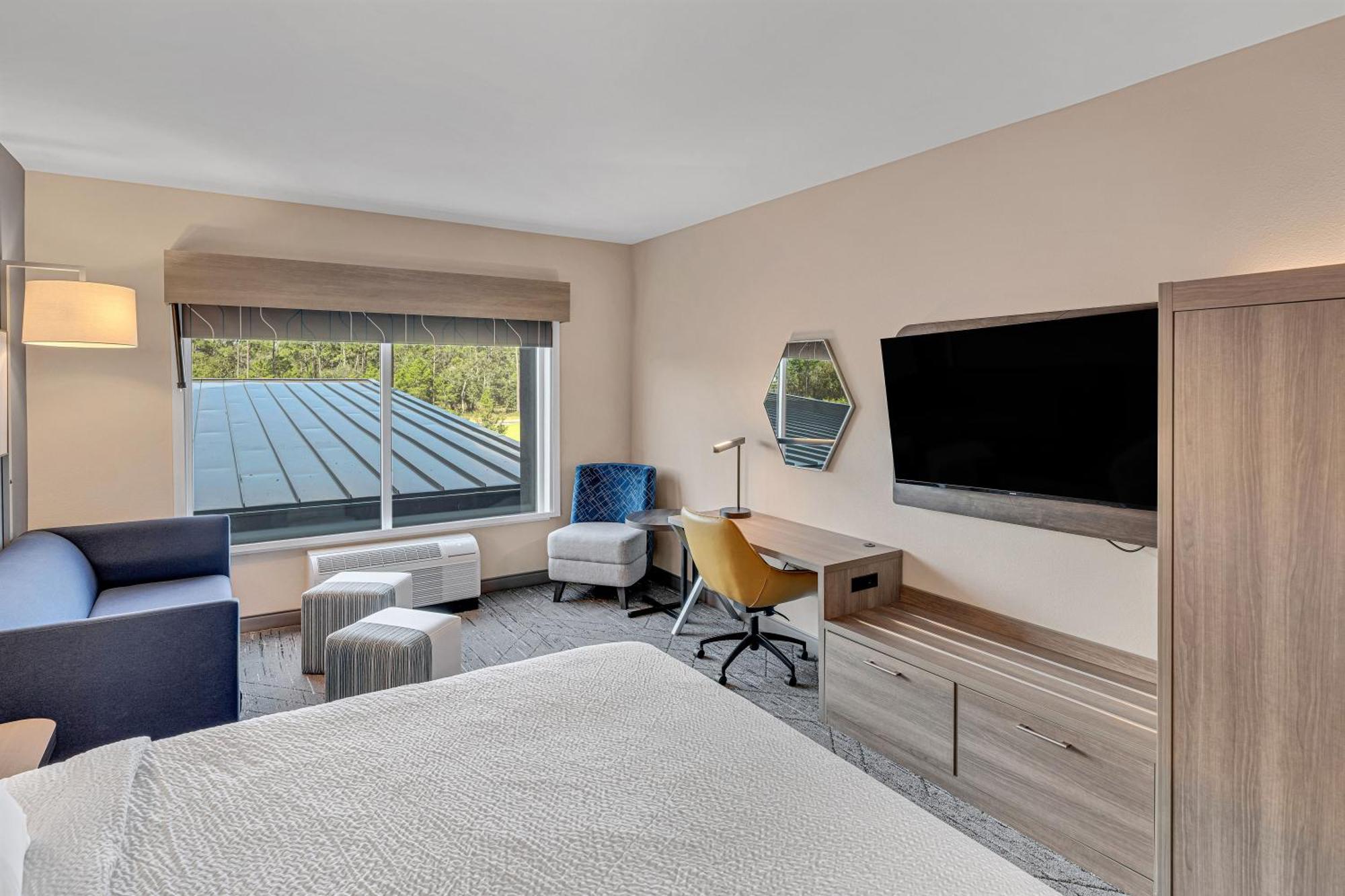Holiday Inn Express & Suites Fort Walton Beach - Eglin Area By Ihg Exterior photo